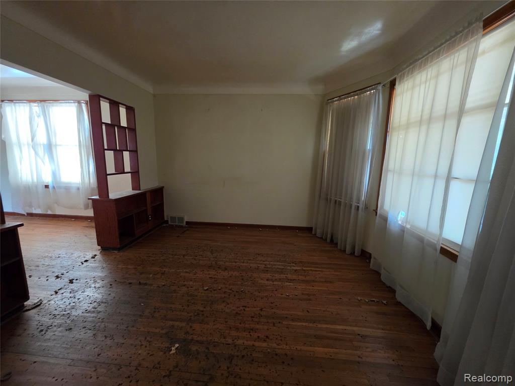 6081 Comstock Street, Detroit, MI 48211 — Photo 8