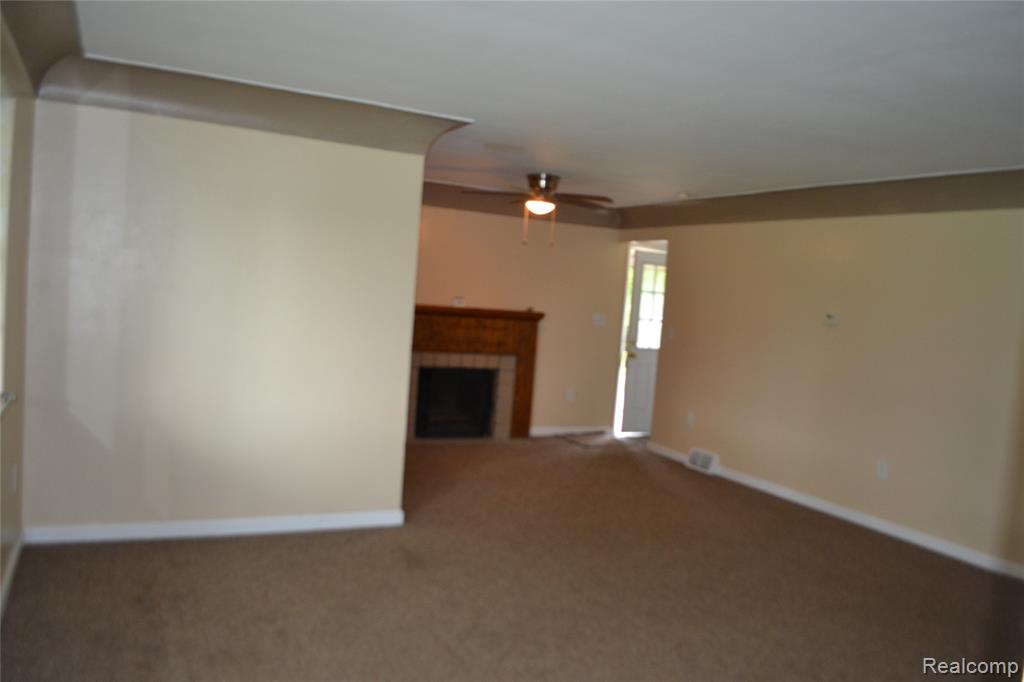 5084 Lennon Road, Flint, MI 48507 — Photo 13