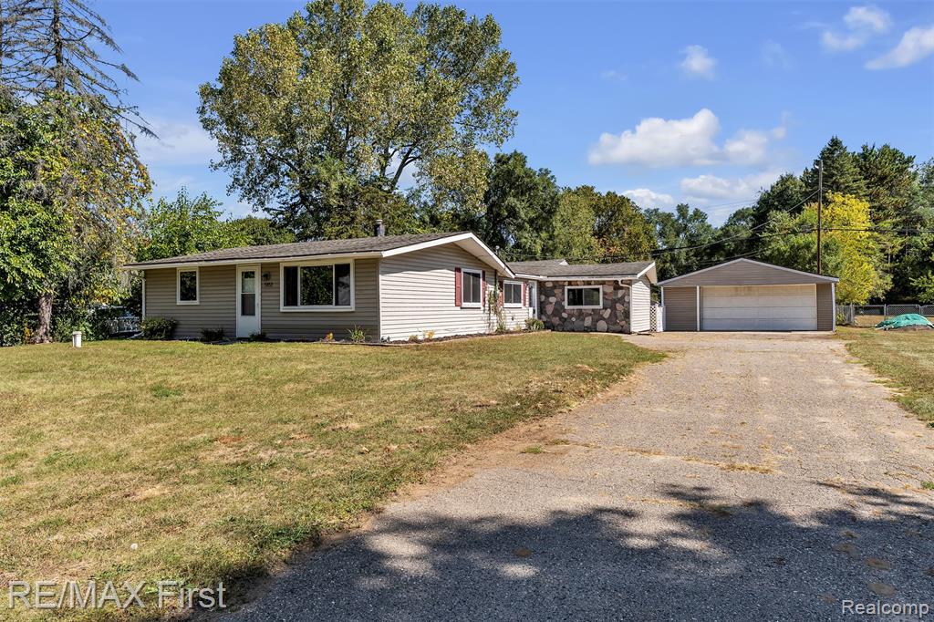 5052 Mary Sue Avenue, Clarkston, MI — Photo 2