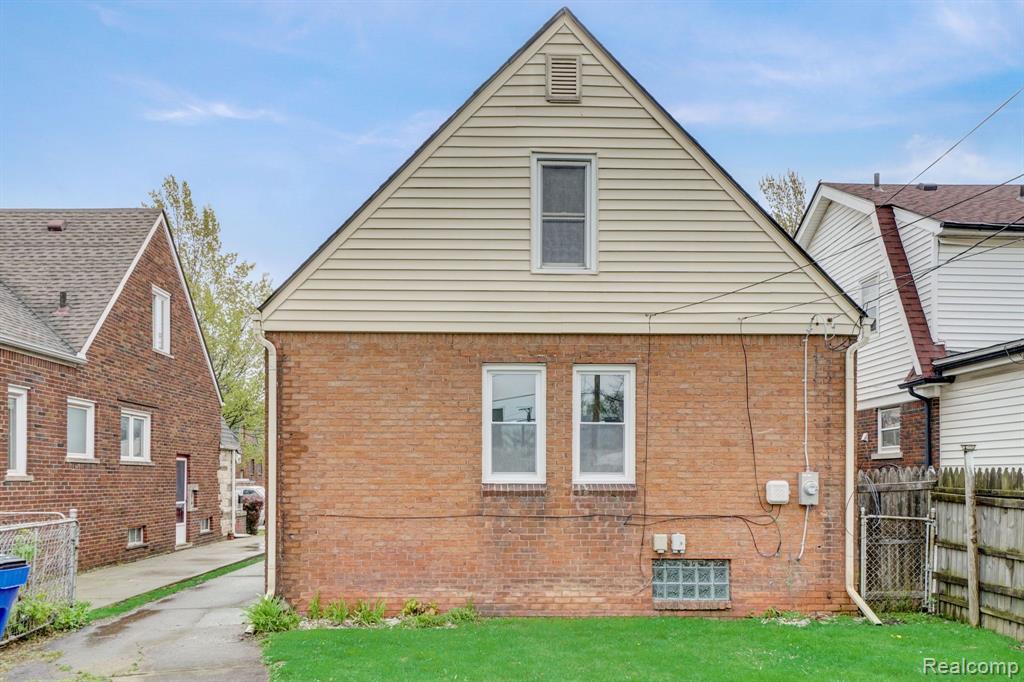 8327 INDIANA Street, Detroit, MI 48204 — Photo 35