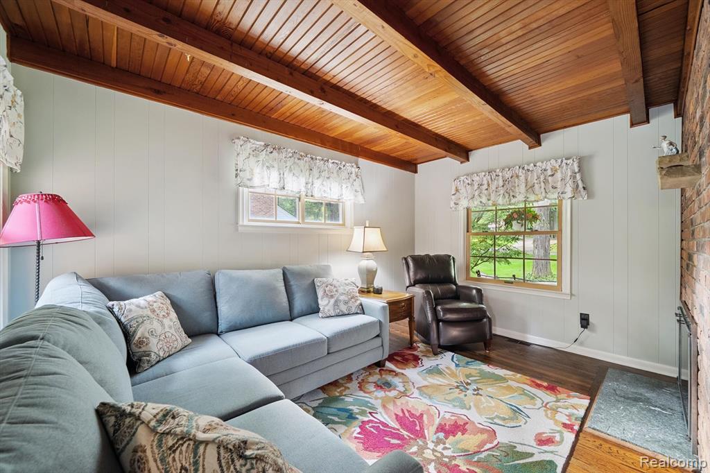 425 Kendry Avenue, Bloomfield Hills, MI 48302 — Photo 20