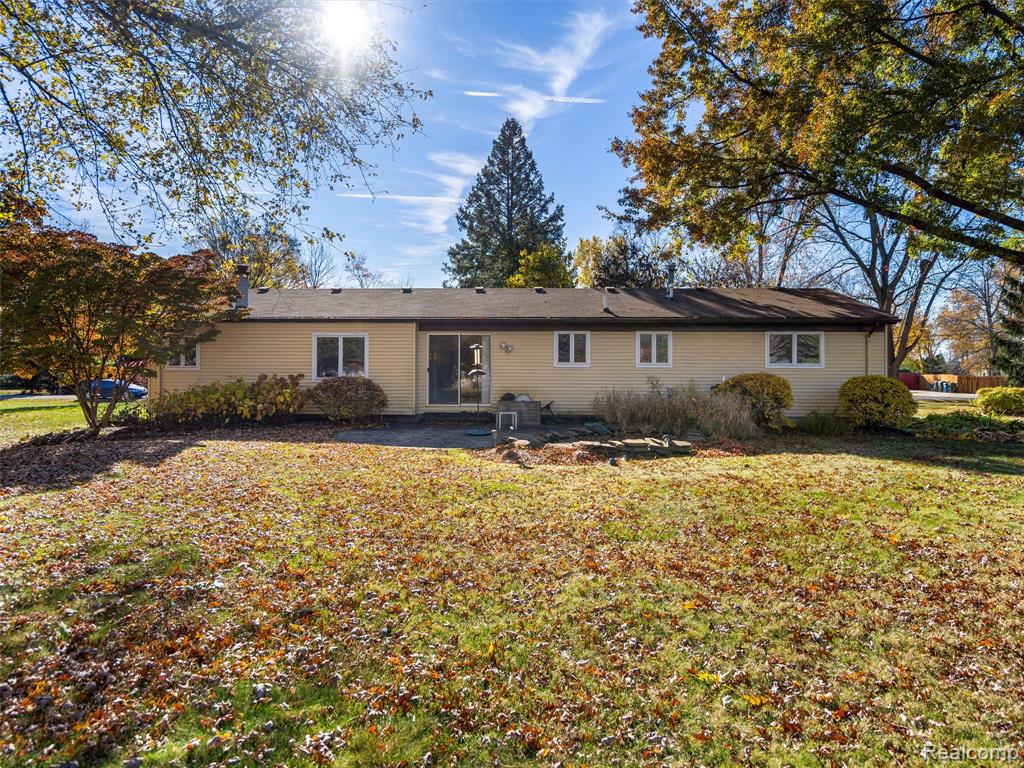 920 Grace Avenue, Rochester Hills, MI 48307 — Photo 4