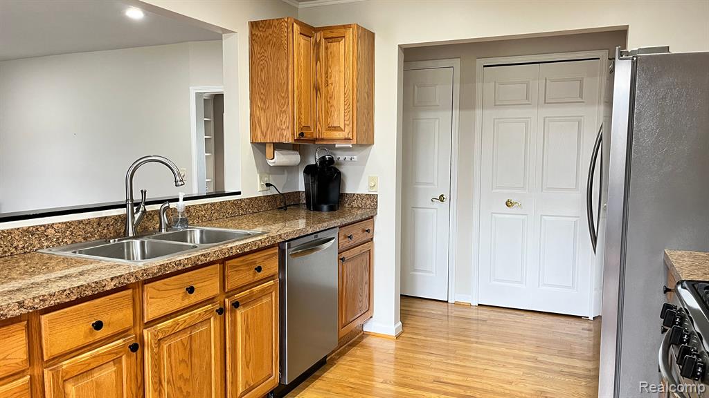 5341 WRIGHT Drive, Troy, MI 48098 — Photo 9