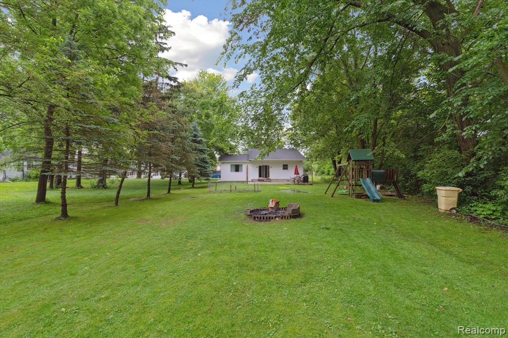 759 Elm Street, Allenton, MI 48002 — Photo 29