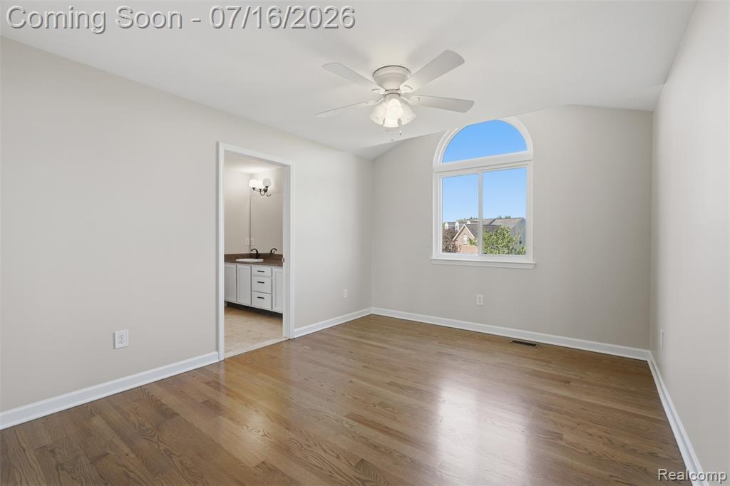 23782 Prescott Lane E, South Lyon, MI 48178 — Photo 31