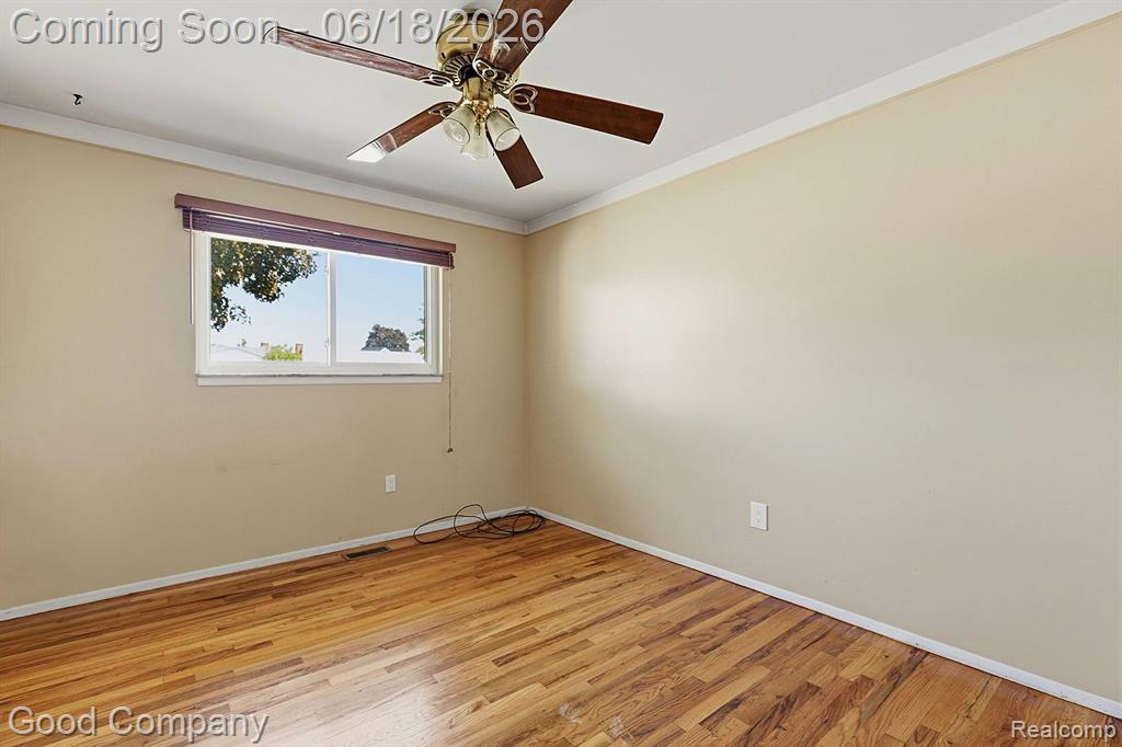 8246 Independence Drive, Sterling Heights, MI 48313 — Photo 11