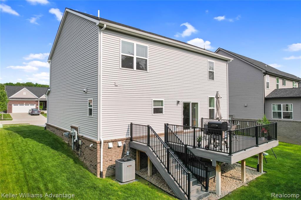 861 N Mill Street, South Lyon, MI 48178 — Photo 44