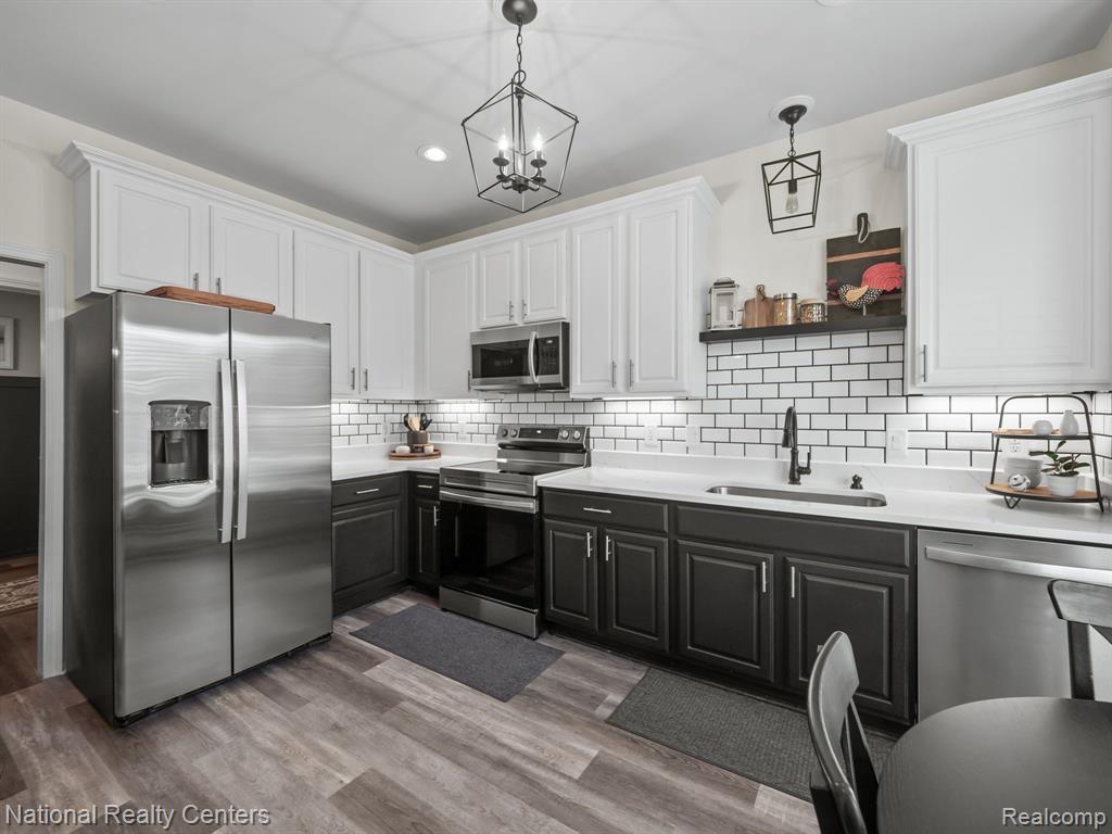41698 Brownstone Drive, Novi, MI 48377 — Photo 9
