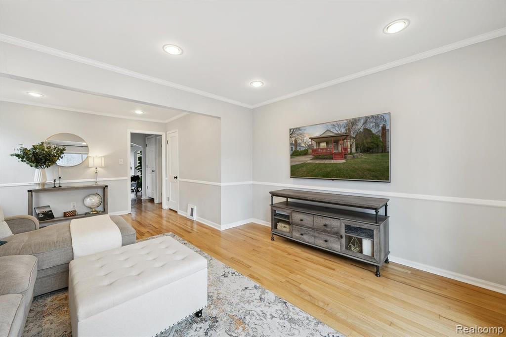 4034 CUMMINGS Avenue, Berkley, MI 48072 — Photo 17