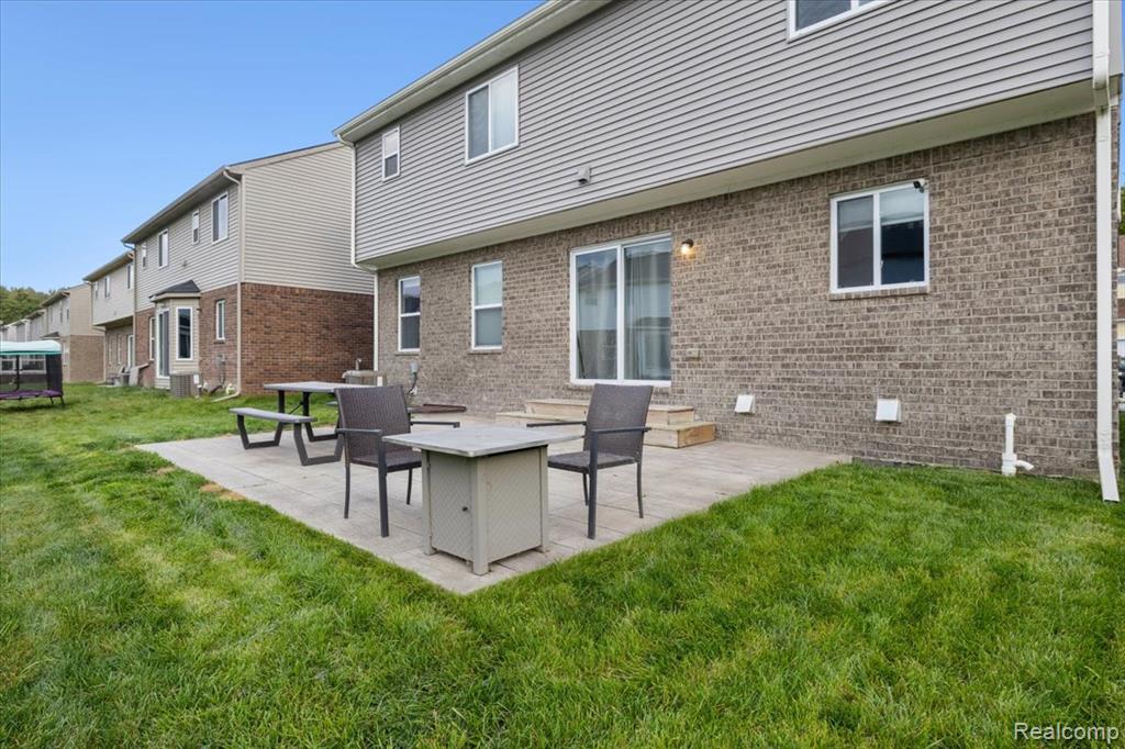 1695 Weeping Willow Court, Ypsilanti, MI 48198 — Photo 25