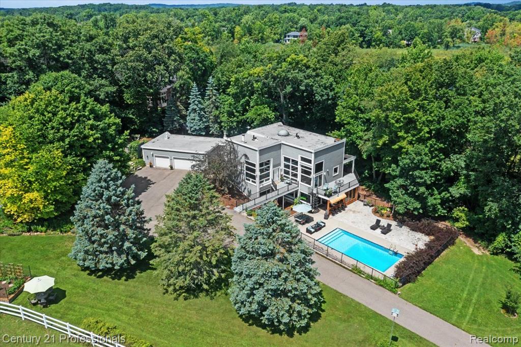 5255 Oak Hill Trail N, Commerce Twp, MI 48382 — Photo 2