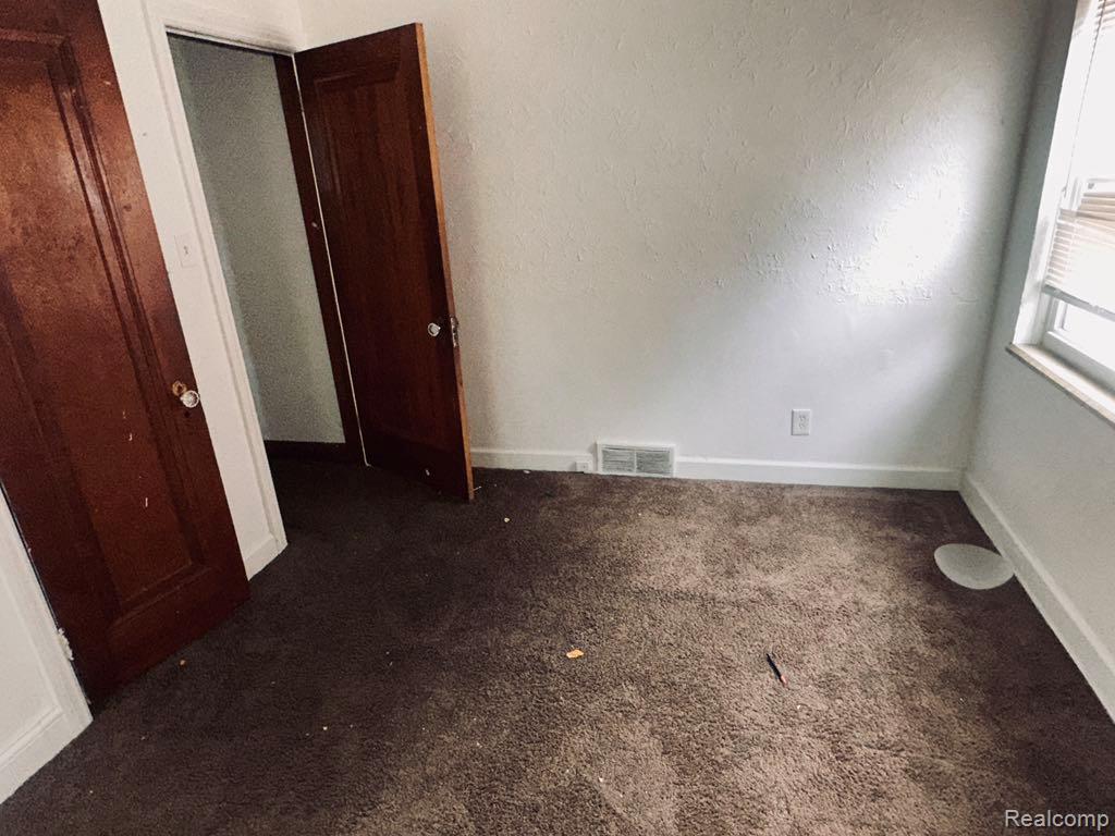 5050 Grayton Street, Detroit, MI 48224 — Photo 9