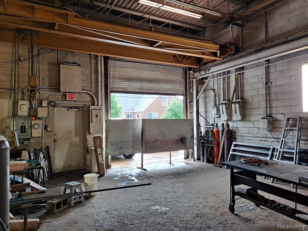 13118 E 9 MILE Road, Warren, MI 48089 — Photo 12