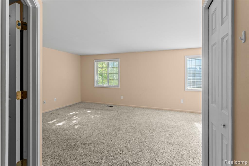 16251 TERRACE VILLAGE Drive, Taylor, MI 48180 — Photo 24