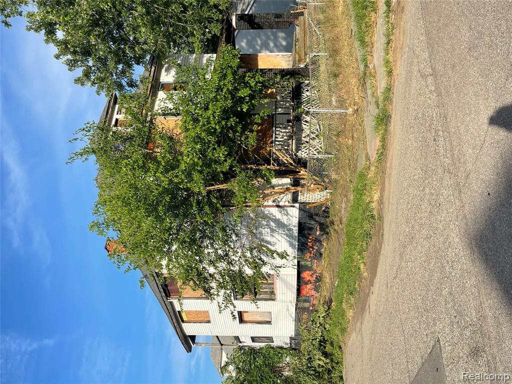 4160 Crane Street, Detroit, MI 48214 — Photo 4
