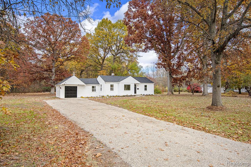 44260 Clay Road, Belleville, MI 48111 — Photo 2