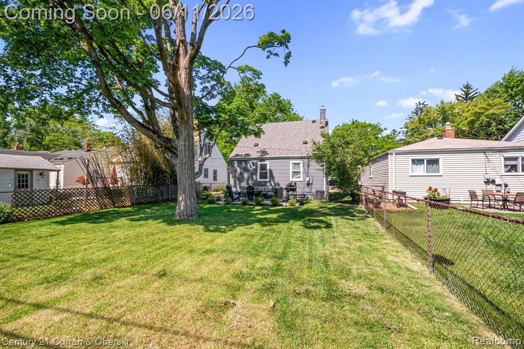 704 N Edison Avenue, Royal Oak, MI 48067 — Photo 49