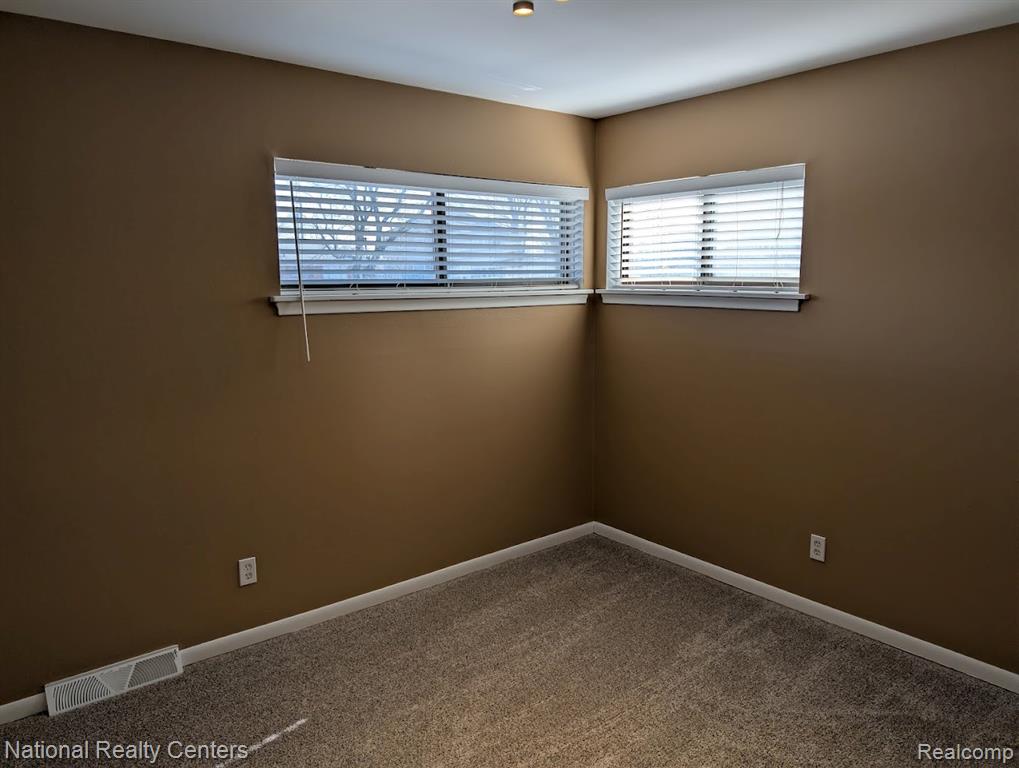 8849 Merriman Road, Livonia, MI 48150 — Photo 12