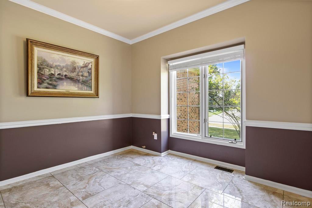 8978 WOODLORE SOUTH Drive, Plymouth, MI 48170 — Photo 15