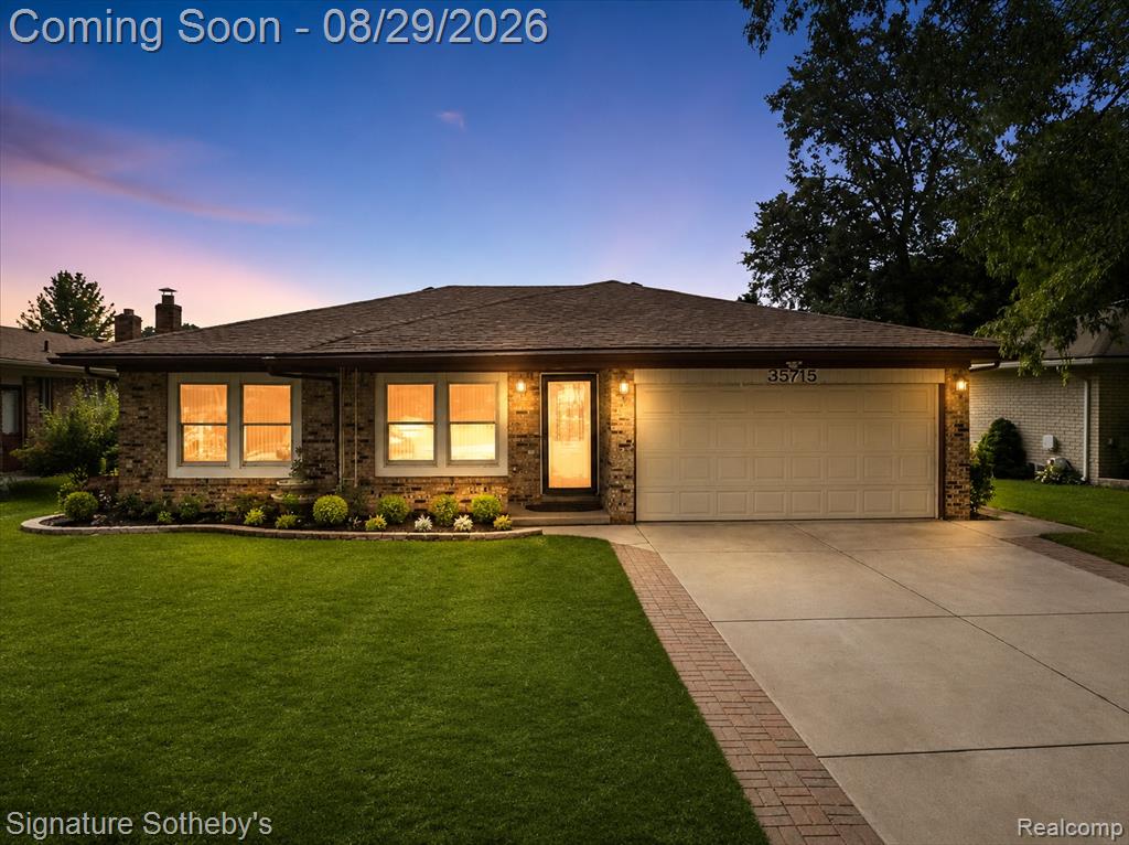 35715 Maureen Drive, Sterling Heights, MI 48310