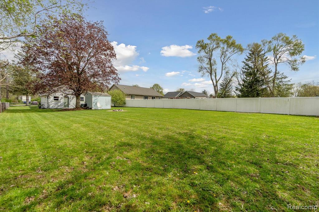 164 BALL Street, Ortonville, MI 48462 — Photo 28