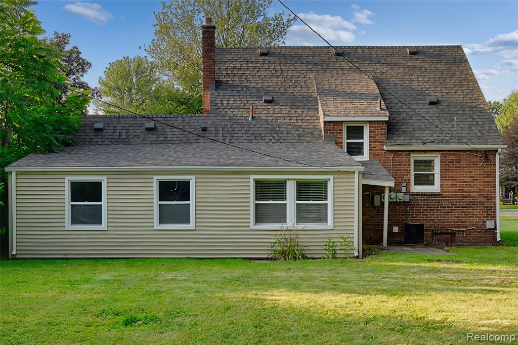 31979 Kathryn Street, Garden City, MI — Photo 7