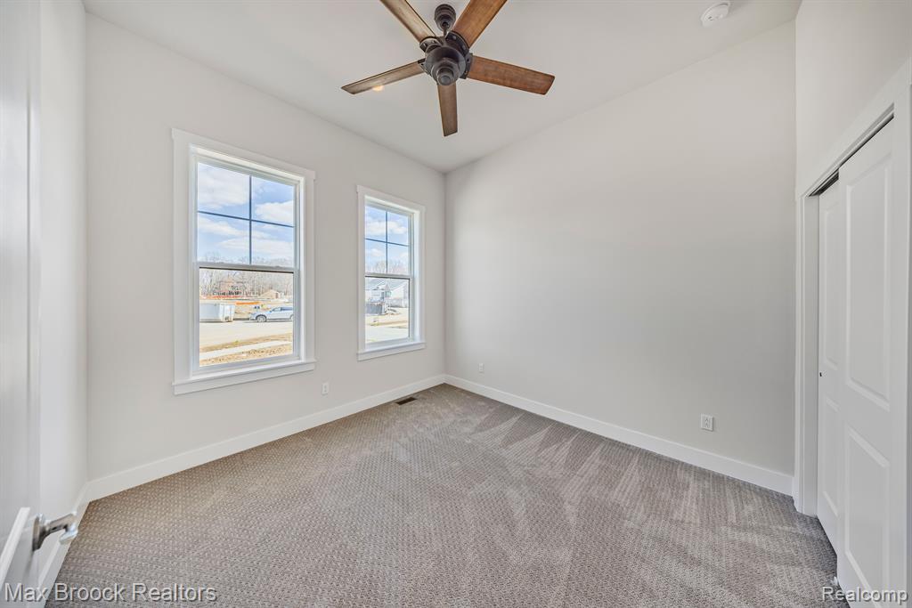 5636 Suffolk Court, West Bloomfield, MI — Photo 27