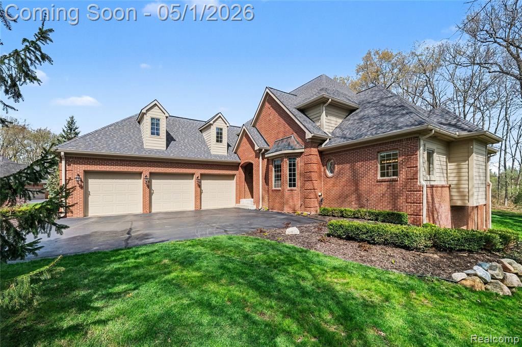 3650 Honors Way, Howell, MI 48843 — front exterior