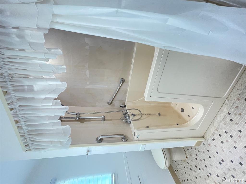 32827 DOVER Avenue, Warren, MI 48088 — Photo 28