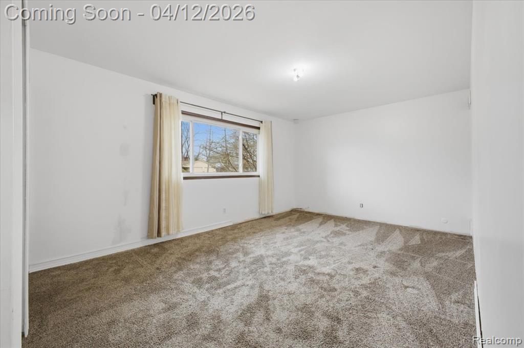 2455 Ivanhoe Drive, West Bloomfield, MI 48324 — Photo 22