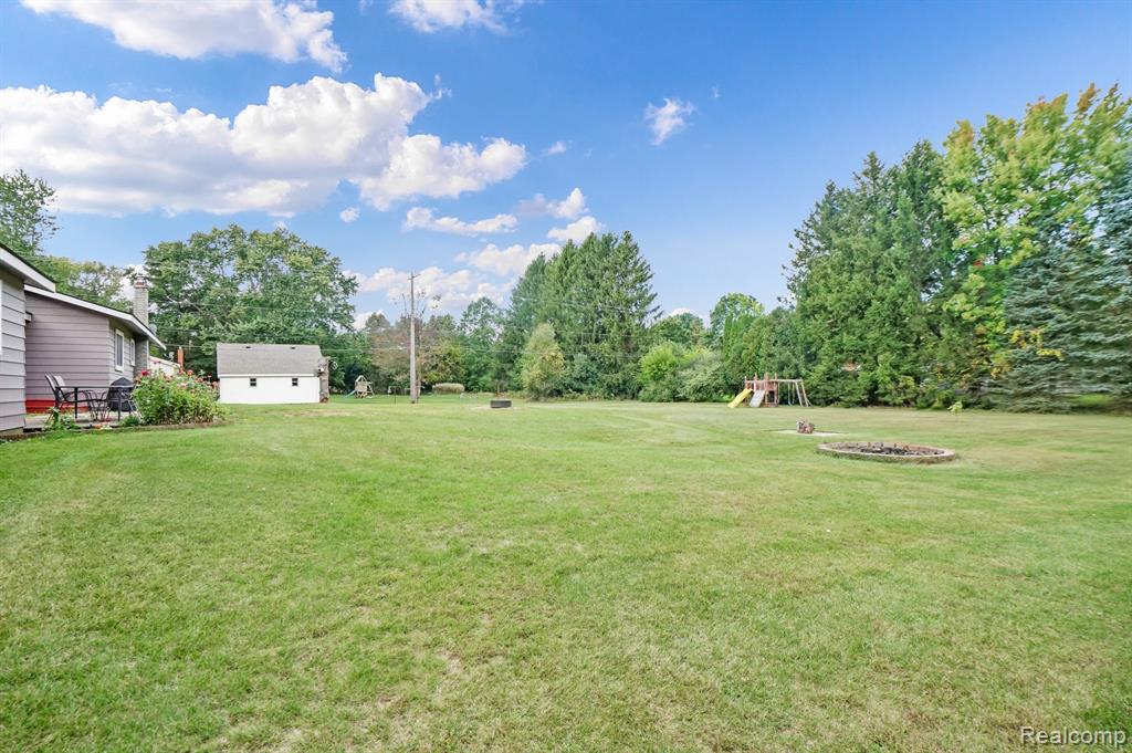 5014 Oak Hill Road, Clarkston, MI 48348 — Photo 27
