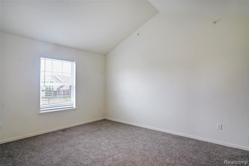 29742 Fox Run Circle, Warren, MI 48092 — Photo 12