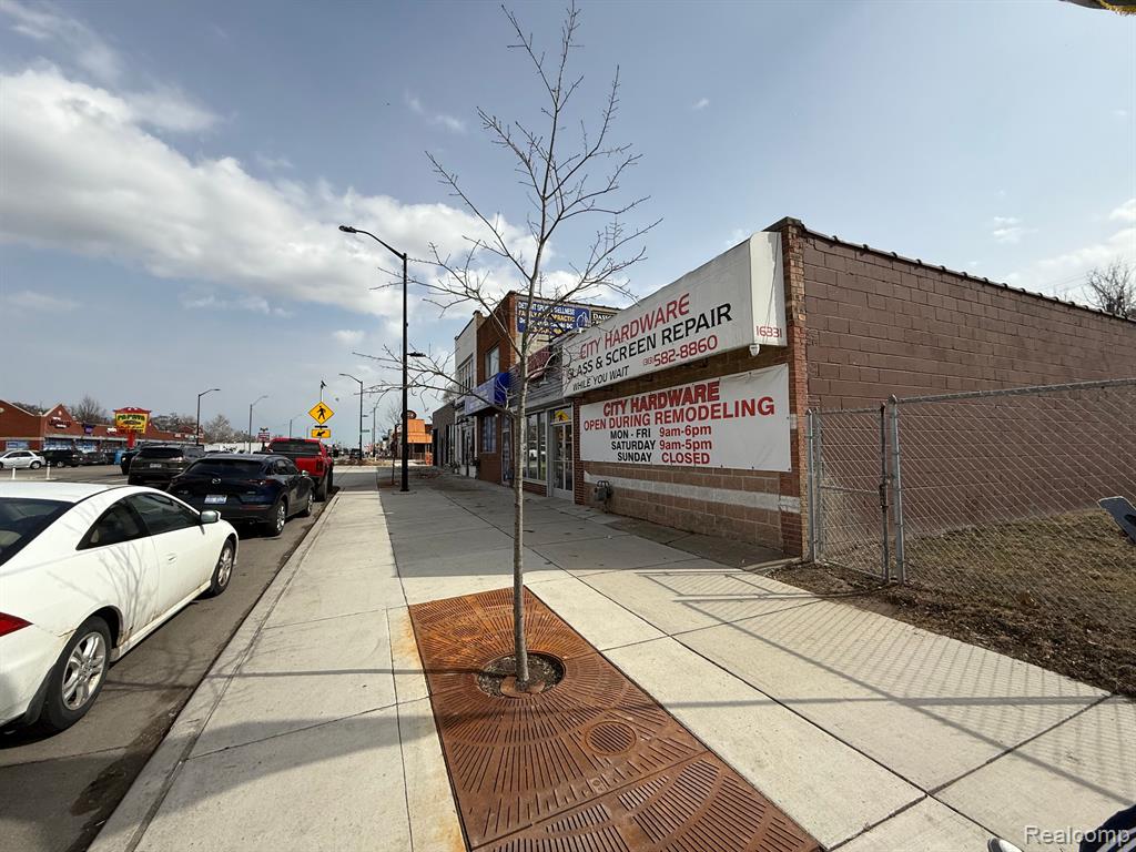 16325 W WARREN Avenue - Photo 2