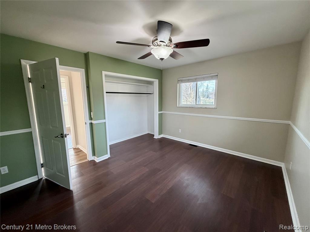 5221 Capri Lane, Flint, MI 48507 — Photo 29