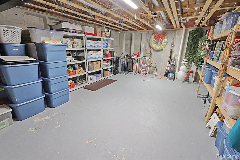 16418 Cypress Court, 54, Northville, MI 48168 — Photo 27