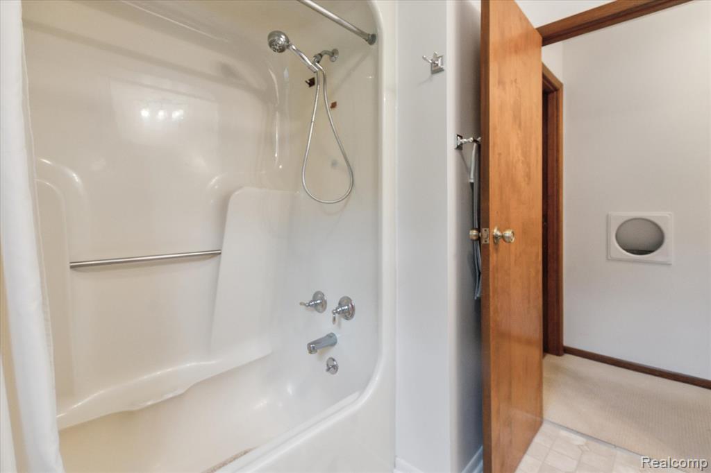 2057 W Brown Road, Mayville Vlg, MI 48744 — Photo 21