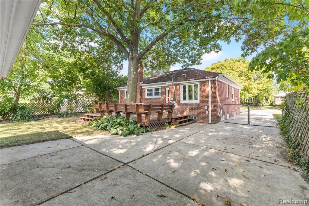 407 Jeffrey Avenue, Royal Oak, MI 48073 — Photo 29