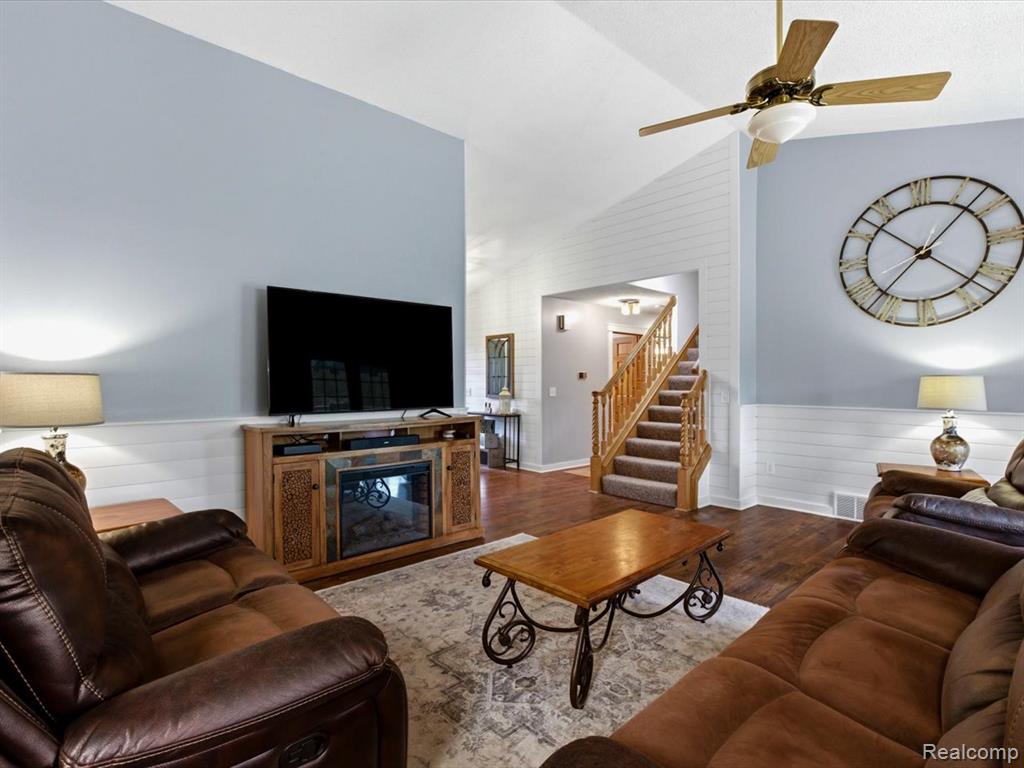 2837 Shorewood Boulevard, Fort Gratiot, MI 48059 — Photo 17