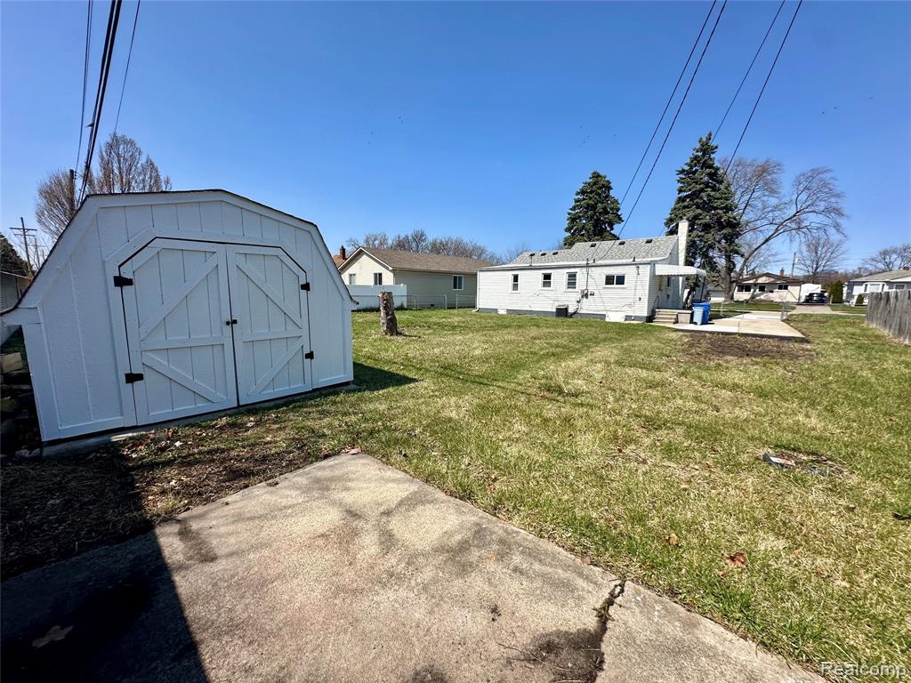 7254 Gerald Avenue, Warren, MI 48092 — Photo 24