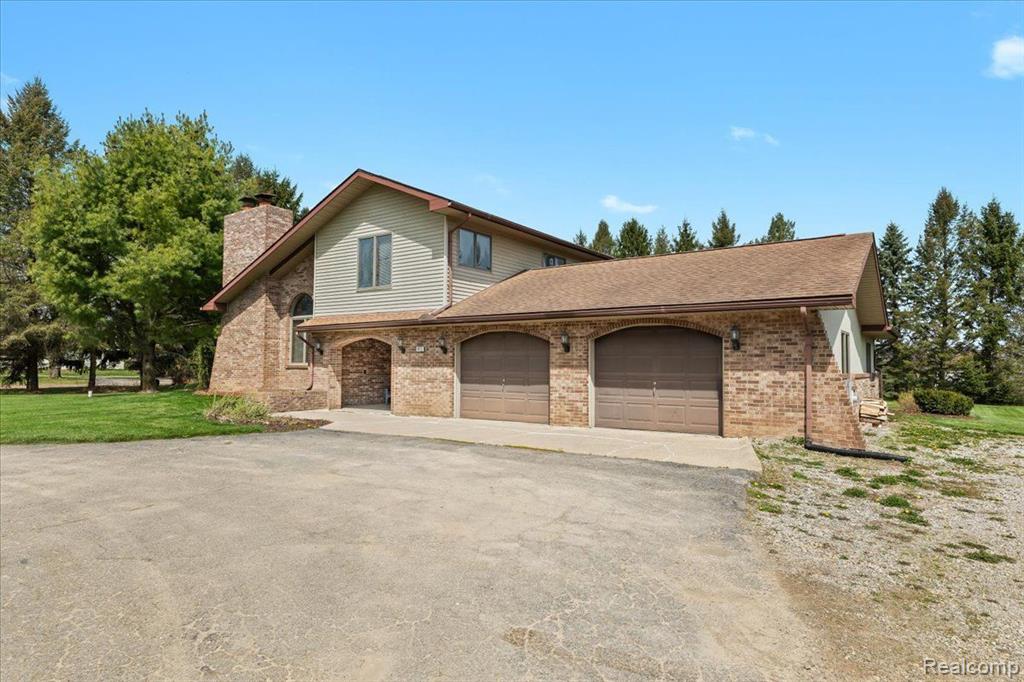 1415 ROSE CENTER Road, Fenton, MI 48430 — Photo 35