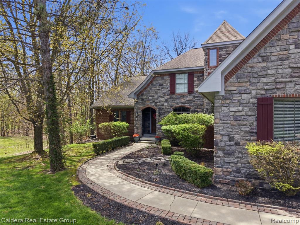 4416 Medford Hill Drive, Metamora, MI 48455 — Photo 9