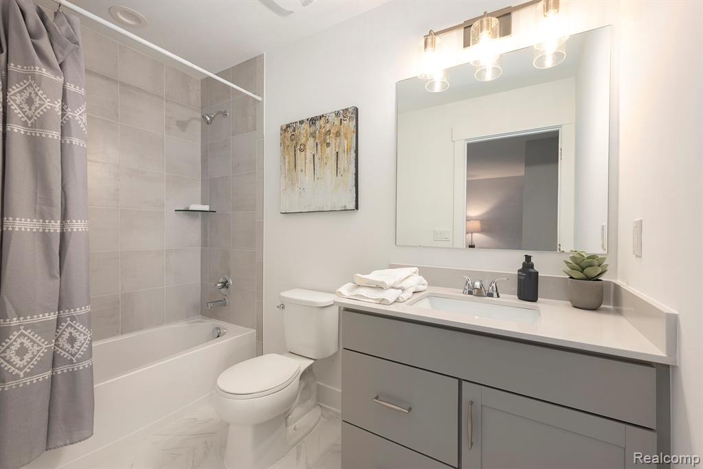 7699 Orchard Lane, Washington, MI 48095 — Photo 35