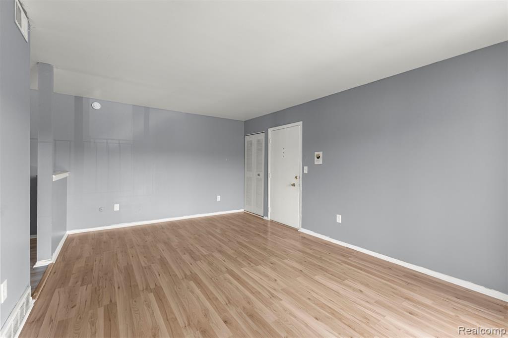 9993 Allen Pointe Drive, Allen Park, MI 48101 — Photo 11