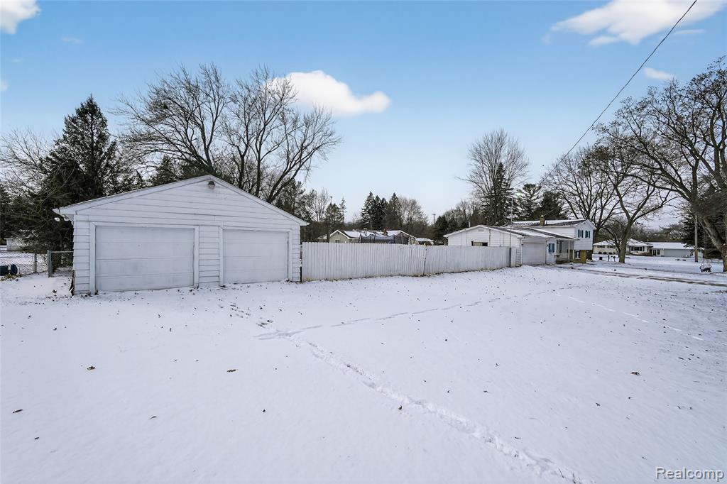 4199 Sheraton Drive, Flint, MI 48532 — Photo 40