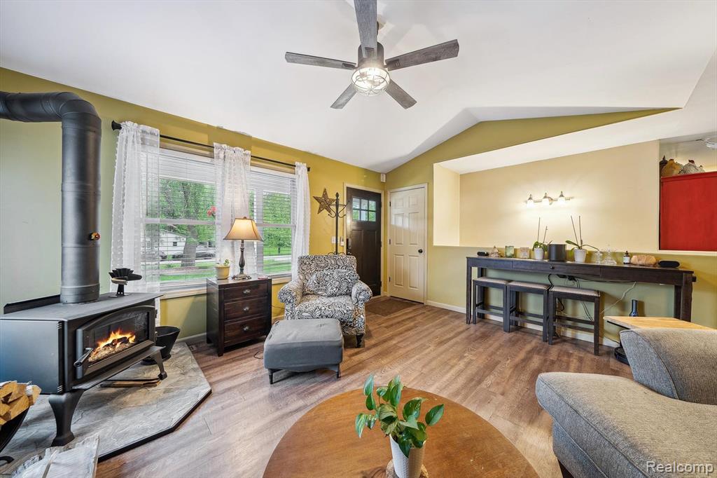 4438 PINEGROVE Drive, Dryden, MI 48428 — Photo 8