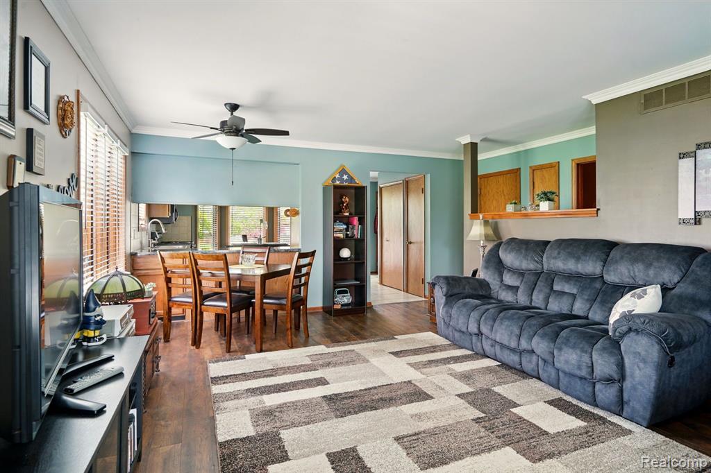 4466 COLONY Court, Swartz Creek, MI 48473 — Photo 10