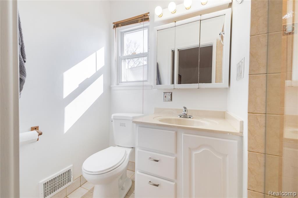 21918 Knudsen Drive, Grosse Ile, MI 48138 — Photo 21