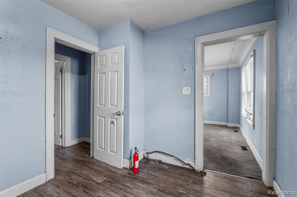 9137 Meyers Road, Detroit, MI 48228 — Photo 9
