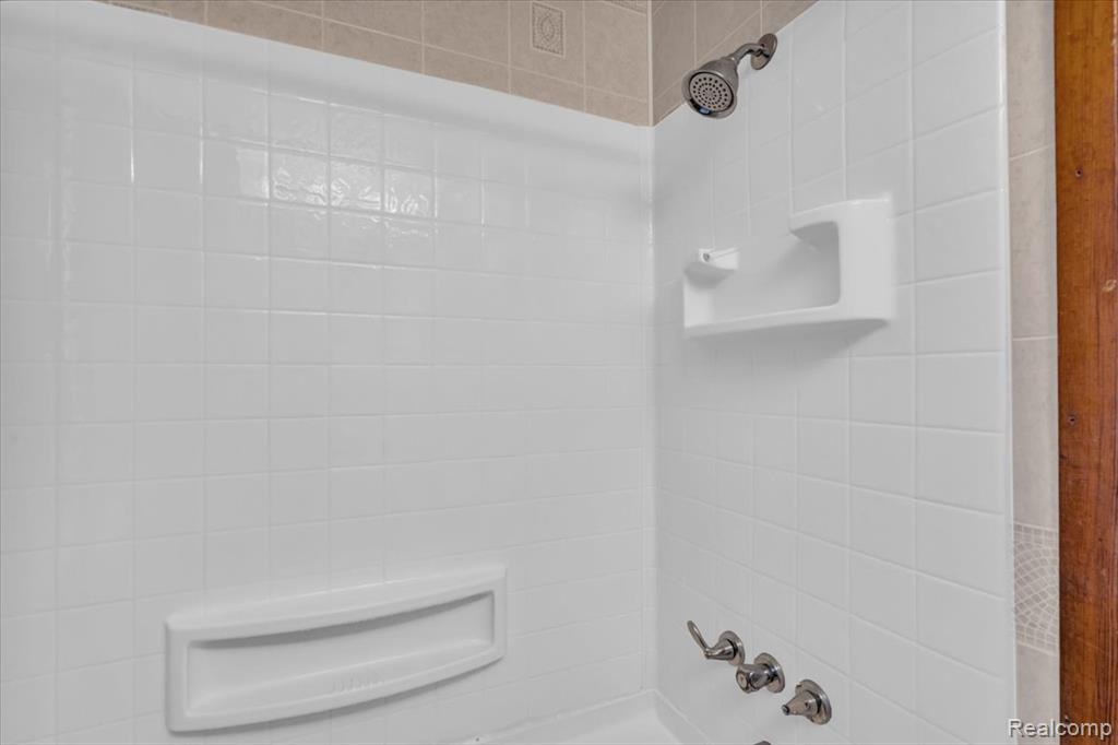 727 W 4th Street, Monroe, MI 48161 — Photo 13