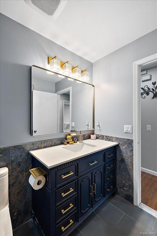 40217 LANGTON Drive, Sterling Heights, MI 48310 — Photo 28